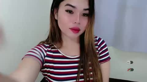 Snapshot of foxy_lei chatting on 10/23/25, 11:24 foxy_lei online show from 10/23/25, 11:24