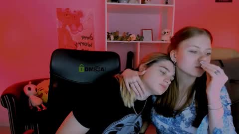 Snapshot of foxy_tease_ chatting on 09/12/25, 07:03 foxy_tease_ online show from 09/12/25, 07:03