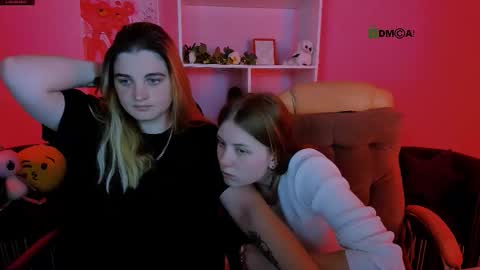 Snapshot of foxy_tease_ chatting on 09/17/25, 07:37 foxy_tease_ online show from 09/17/25, 07:37