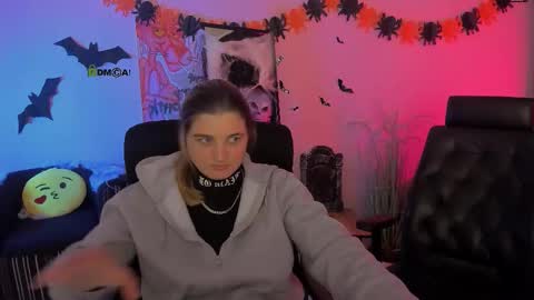 Snapshot of foxy_tease_ chatting on 11/01/25, 07:49 foxy_tease_ online show from 11/01/25, 07:49