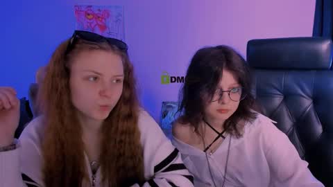 Snapshot of foxy_tease_ chatting on 11/12/25, 09:53 foxy_tease_ online show from 11/12/25, 09:53