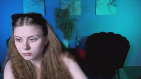 Snapshot of foxy_tease_ chatting on 11/13/25, 10:03 foxy_tease_ online show from 11/13/25, 10:03