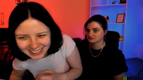 Snapshot of foxy_tease_ chatting on 12/04/25, 08:06 foxy_tease_ online show from 12/04/25, 08:06