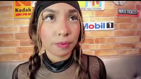 Snapshot of foxy_trululu chatting on 06/18/26, 02:34 Miss Trululu online show from 06/18/26, 02:34