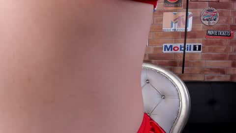 Miss Xiaomi online show from 04/11/26, 11:03