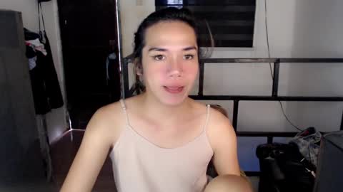 Snapshot of foxyinnocentstar chatting on 12/10/24, 12:39 jenny online show from 12/10/24, 12:39