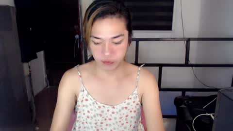 Snapshot of foxyinnocentstar chatting on 12/10/24, 10:37 jenny online show from 12/10/24, 10:37