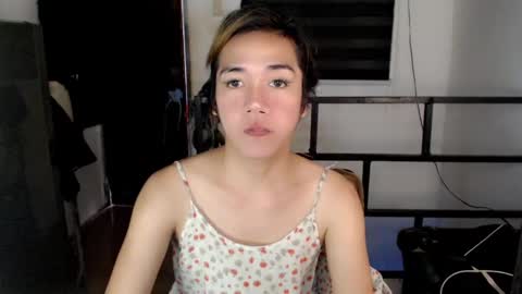 Snapshot of foxyinnocentstar chatting on 12/11/24, 08:04 jenny online show from 12/11/24, 08:04