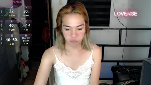 Snapshot of foxyinnocentstar chatting on 01/14/25, 11:31 jenny online show from 01/14/25, 11:31