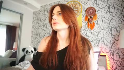 Snapshot of foxyirene chatting on 02/07/25, 11:34 FoxyIrene online show from 02/07/25, 11:34