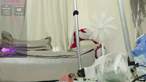 yiyi online show from 05/04/26, 07:59
