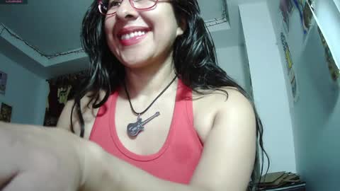 Snapshot of foxymalish chatting on 05/06/26, 04:19 Malishka online show from 05/06/26, 04:19