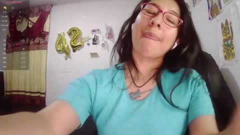 Snapshot of foxymalish chatting on 05/11/26, 07:03 Malishka online show from 05/11/26, 07:03