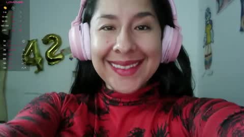 Snapshot of foxymalish chatting on 06/01/26, 05:31 Malishka online show from 06/01/26, 05:31