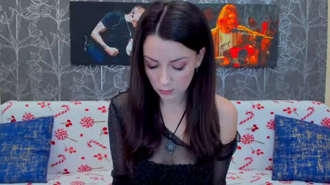 Snapshot of foxyx1 chatting on 12/15/24, 11:45 Foxy online show from 12/15/24, 11:45