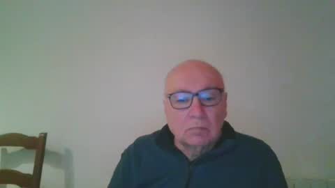 Snapshot of fra94 chatting on 01/03/25, 09:05 fra94 online show from 01/03/25, 09:05