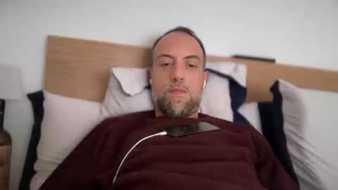 fra___ online show from 10/21/25, 07:09