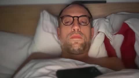 fra___ online show from 11/11/25, 10:04