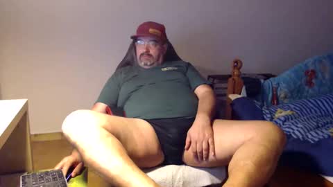 Snapshot of fraboys chatting on 02/24/26, 04:38 Fraboys online show from 02/24/26, 04:38