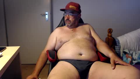 Snapshot of fraboys chatting on 06/28/26, 06:41 Fraboys online show from 06/28/26, 06:41