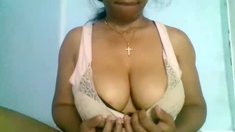 fracisca2204 online show from 11/30/25, 03:21