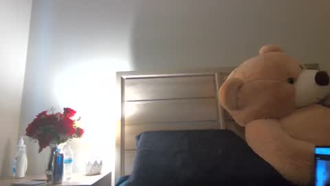 Angel online show from 04/13/26, 05:07