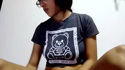 Sofa online show from 02/28/25, 05:04