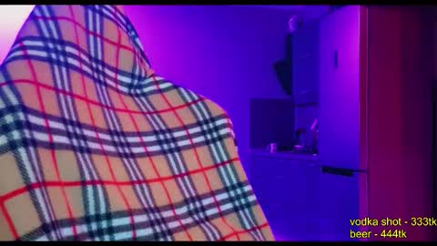 fran_bow online show from 10/25/25, 01:51