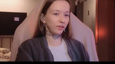 fran_bow online show from 02/22/26, 08:07