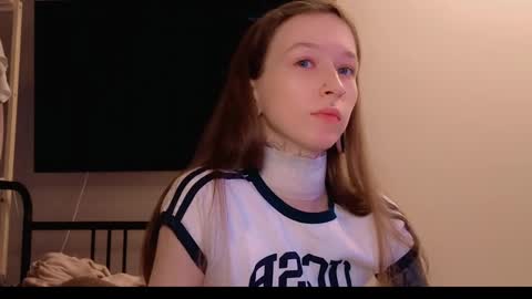 fran_bow online show from 04/06/26, 08:26