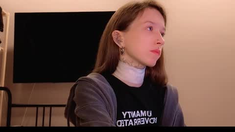 fran_bow online show from 04/09/26, 11:21