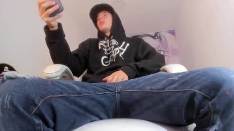 Fran online show from 04/01/26, 03:29