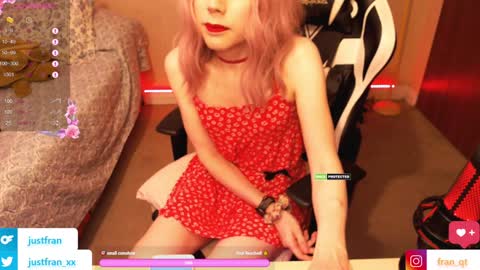 Snapshot of fran_qt chatting on 01/21/25, 04:48 Fran online show from 01/21/25, 04:48