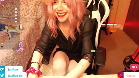 Snapshot of fran_qt chatting on 01/23/25, 08:56 Fran online show from 01/23/25, 08:56