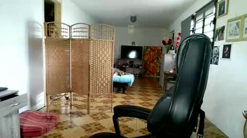 francelune online show from 02/19/26, 07:04