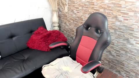          online show from 01/29/25, 04:15