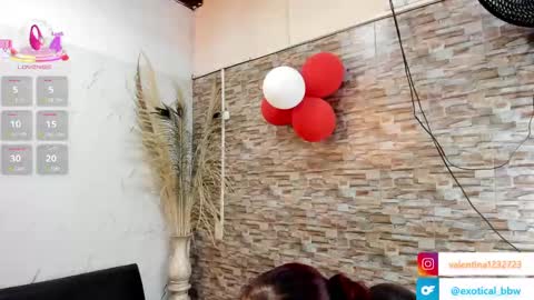          online show from 03/05/25, 06:33