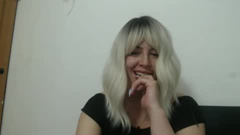 Snapshot of francescaasmith chatting on 02/20/25, 02:51 Francesca online show from 02/20/25, 02:51