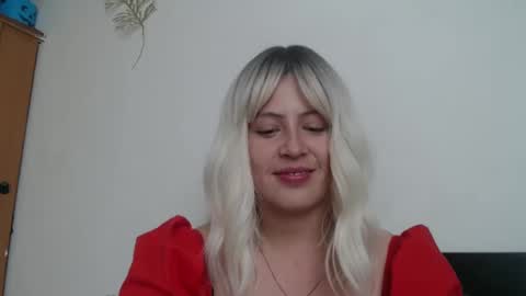 Snapshot of francescaasmith chatting on 02/24/25, 09:09 Francesca online show from 02/24/25, 09:09