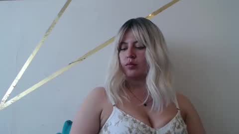 Snapshot of francescaasmith chatting on 02/28/25, 09:12 Francesca online show from 02/28/25, 09:12