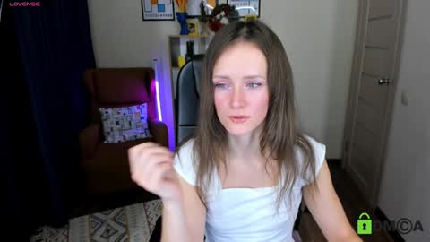 Snapshot of francescacollins chatting on 01/01/25, 09:07 Fran online show from 01/01/25, 09:07