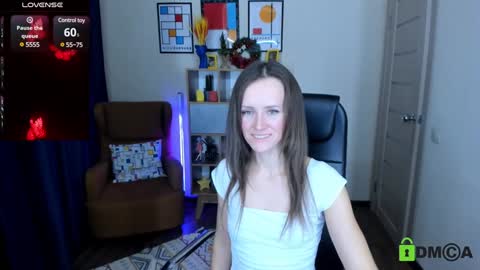 Snapshot of francescacollins chatting on 01/03/25, 11:35 Fran online show from 01/03/25, 11:35