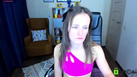 Snapshot of francescacollins chatting on 02/13/25, 06:27 Fran online show from 02/13/25, 06:27