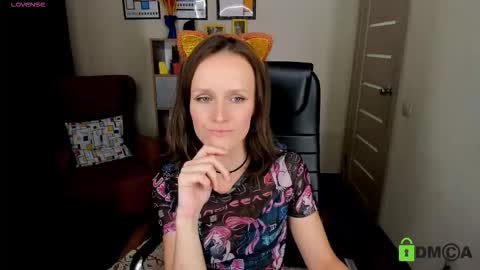 Snapshot of francescacollins chatting on 10/03/25, 03:53 Fran online show from 10/03/25, 03:53