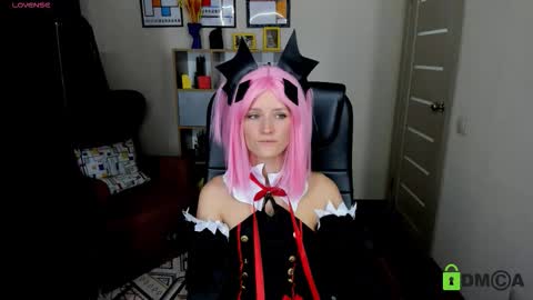 Snapshot of francescacollins chatting on 10/26/25, 02:34 Fran online show from 10/26/25, 02:34