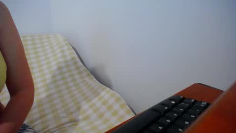 Snapshot of franceskcaa chatting on 02/18/25, 06:37 franceskcaa online show from 02/18/25, 06:37