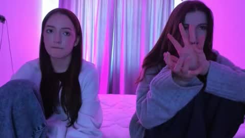 Snapshot of francessmason chatting on 02/04/26, 12:00 Marybrown eye Katy gray eye online show from 02/04/26, 12:00