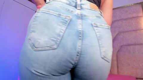 francheska121 online show from 04/22/26, 07:15