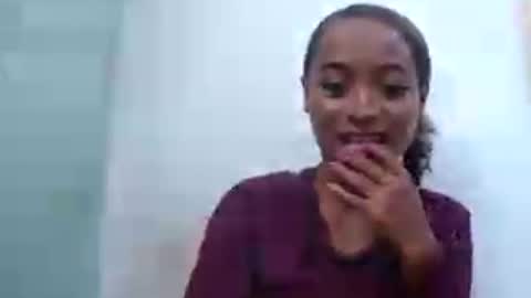 Snapshot of francine925426 chatting on 06/30/26, 06:14 francine925426 online show from 06/30/26, 06:14