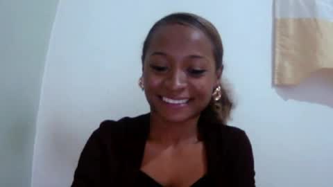 Snapshot of francine925426 chatting on 07/15/26, 04:45 francine925426 online show from 07/15/26, 04:45